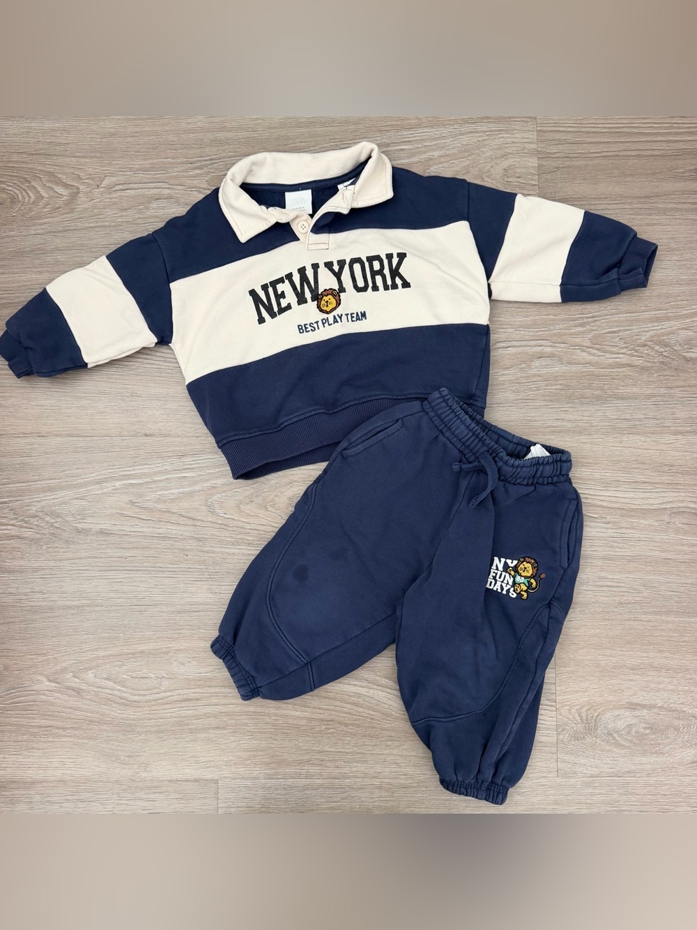 ZARA Toddler Boy New York Lion Sweatshirt Set Size 2 Years